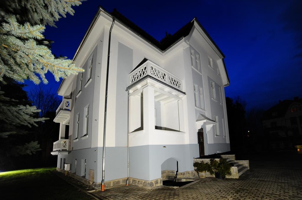 Villa Cervi Cieplice Jelenia Góra Εξωτερικό φωτογραφία
